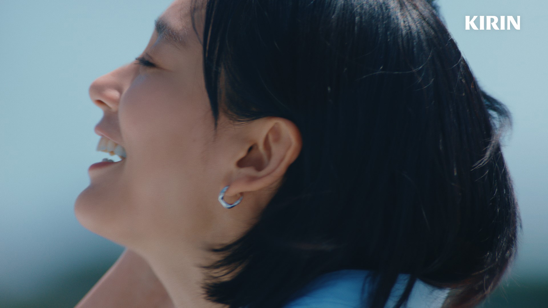 movie-slide-1 swiper-slide