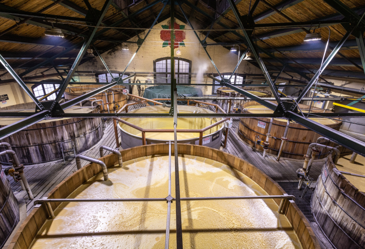 THE PROCESS of FOUR ROSES フォアローゼズの素材と製法