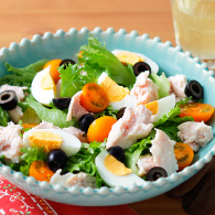 サラダチキンと野菜のボリュームサラダ