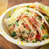 キャベツと生ハムのミルフィーユ