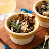 レンコンときのこのザクザクオリーブ焼き