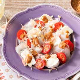 鯛とカマンベールのカルパッチョ