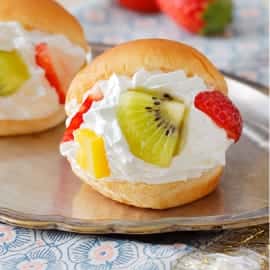 Wクリーム&フルーツ マリトッツォ風