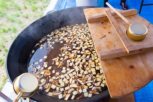 「大船渡産のスルメイカ焼き」岩手県産「そらくもポーク」を使用した「オリジナルウインナー」
